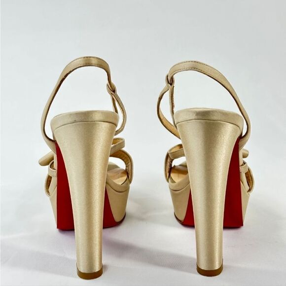 Christain Louboutin - Picture 14 of 17